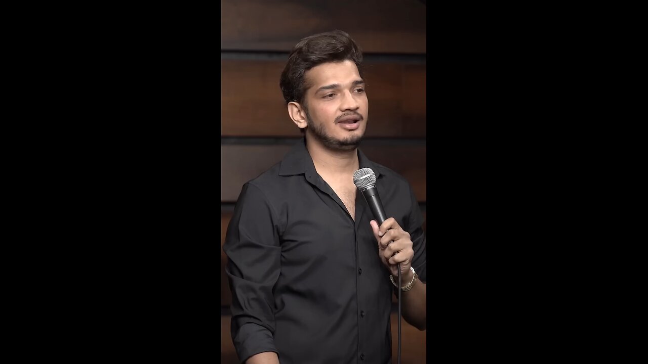 Munawar (kela stand up comedy)