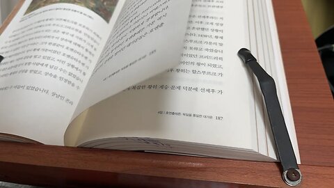 로열패밀리 정유경 ㅎㅗㅇㅔㄴ촐레른 신성로마제국황제 신하 백작령 프리드리히3세 자유도시 호엔슈타우펜 벨프가문 프리드리히 황제 상속 콘라트 슈바벤 안스바흐 슈반바흐 룩셈부르크가문