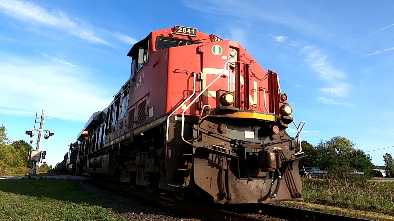 Westbound CN 501 Manifest Train CN 2841 & CN 3851 Locomotives In Ontario TRACK SIDE