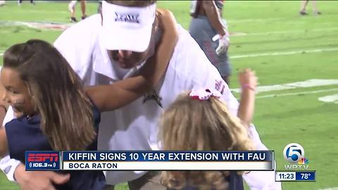 Lane Kiffin signs 10-year extension