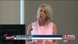 Mayor Stothert proposes $200 million bond issue to improve roads