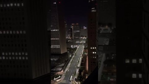 What is happening on this Japanese street ? #night #Japan #shinjuku