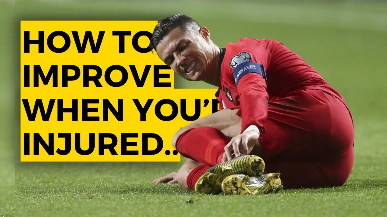 How Can Footballers Improve When Injured? | I BROKE MY FOOT, NOW WHAT?!😳⚽️