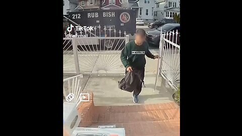 NY Man Uses Decoy Package To Catch Porch Pirate