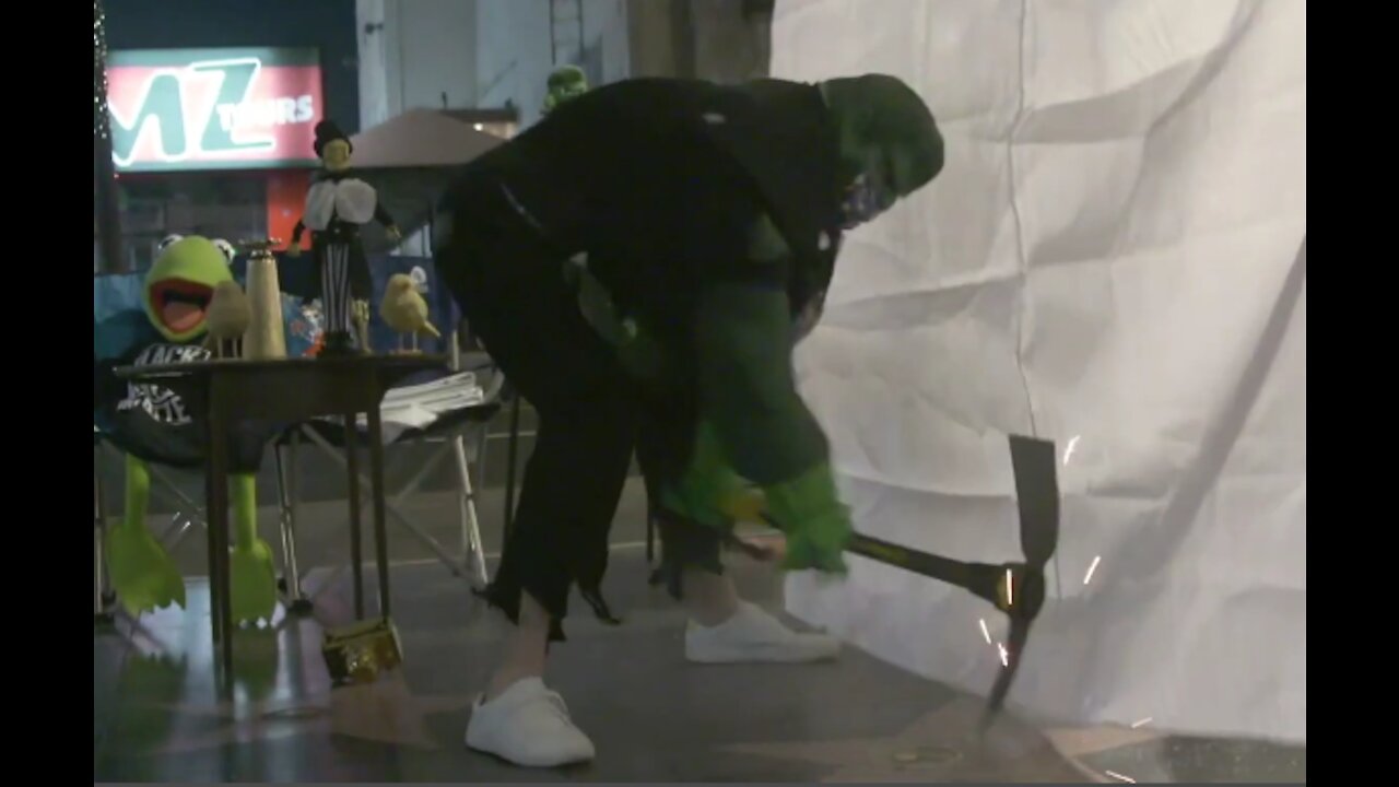 Trump's Hollywood Walk Of Fame Star Vandalized By Man Wearing Hulk Suit