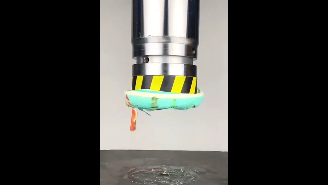 Hydraulic Press vs CROCS