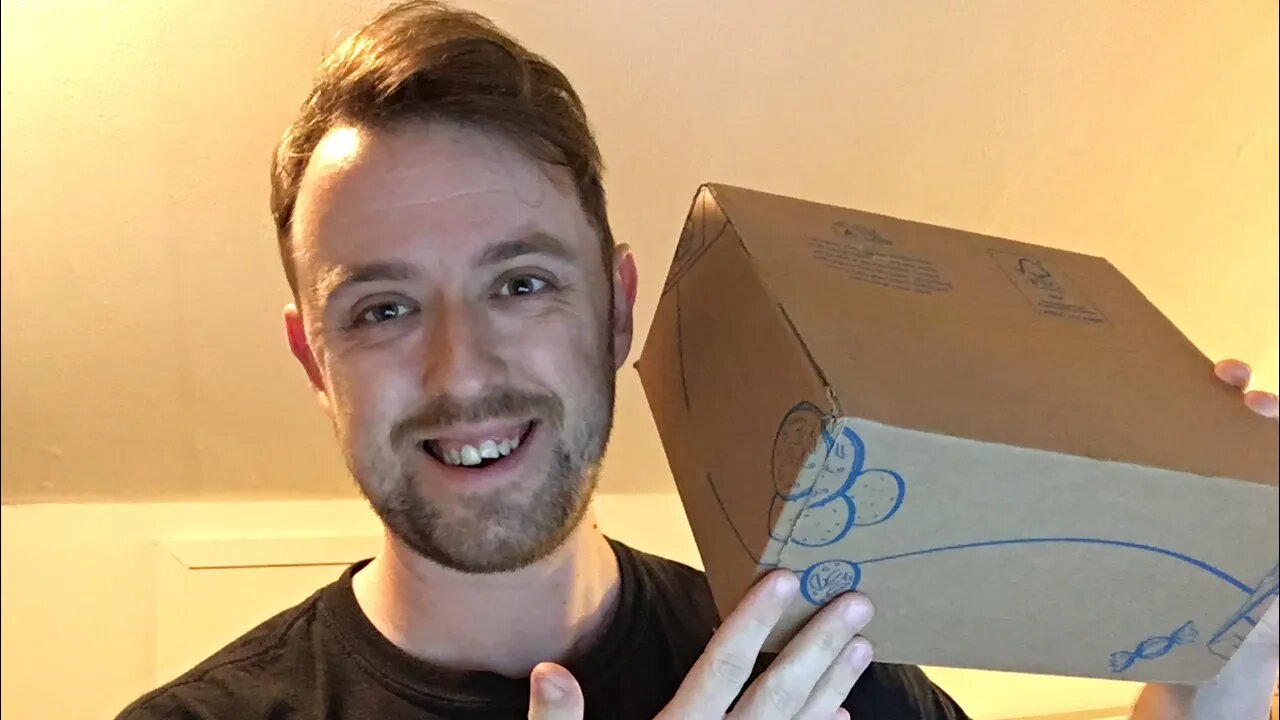 ASMR | This cardboard tapping will relax you like nothing else has before!