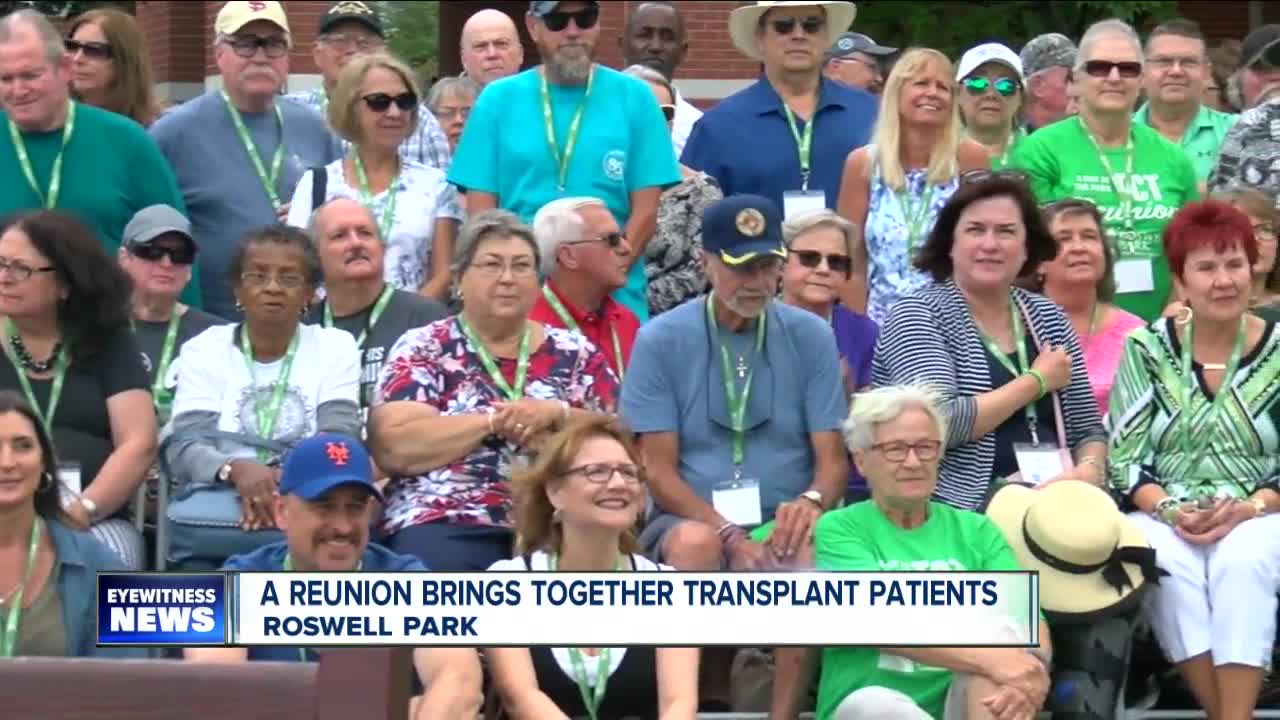 A reunion brings together transplant patients