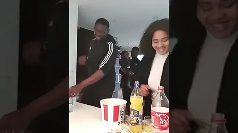 ON DIT TU GAGNETU MANGESl Bonne fête de pâques chez vous en Famille le pape de Meta amour et folie