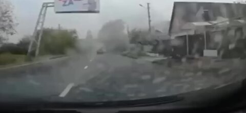 A resident of Donetsk fearlessly dodges HIMARS missiles in his car