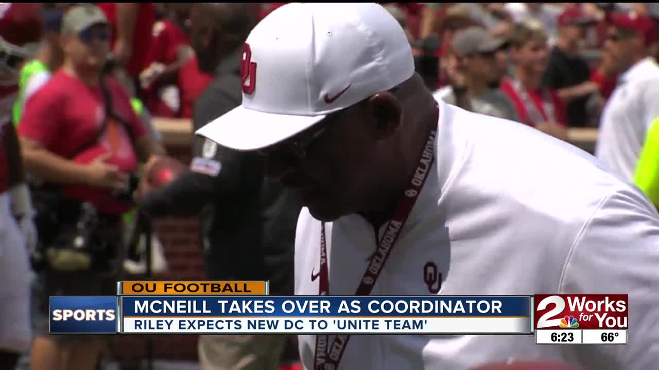 Ruffin McNeill looks to rally troops as Oklahoma Defensive Coordinator