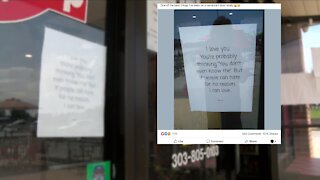 A sign posted on the window of a Parker bagel shop goes viral for the right reasons