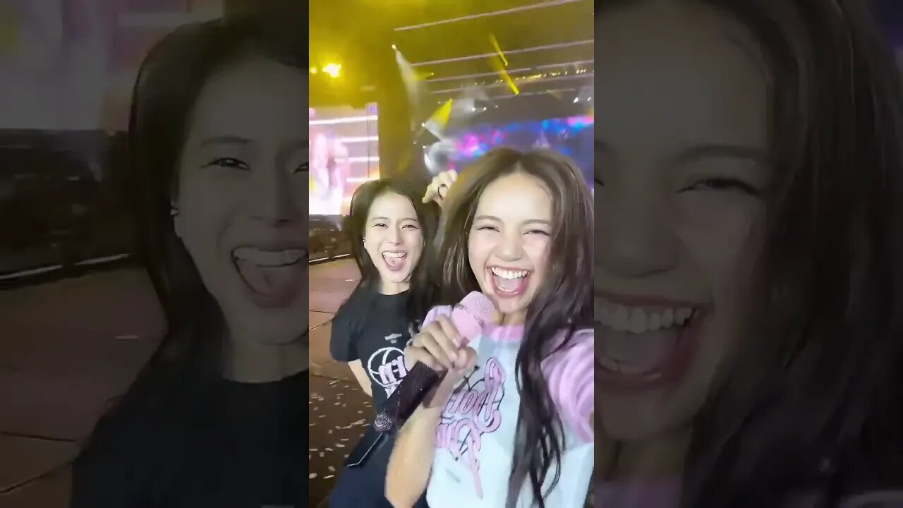 She grabbed a lucky fan's phone pt 2 #shorts 1 #youtubeshorts #korea #blackpink #bts