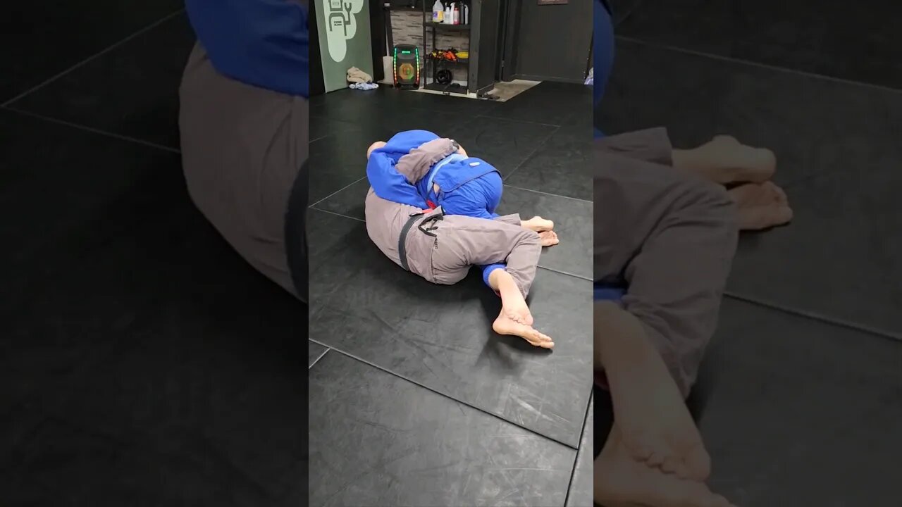 Strong Coyote Guard Lapel Sweep from Knee Shield #bjj #jiujitsu #brazilianjiujitsu