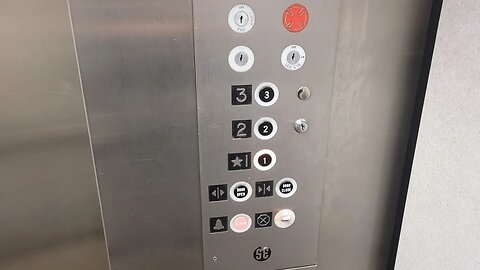 Mediocre 1982 Southern Hydraulic Elevator at The Hickory Building (Greensboro, NC)