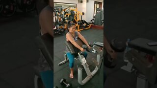 Dumbbell Preacher Curl May Tita