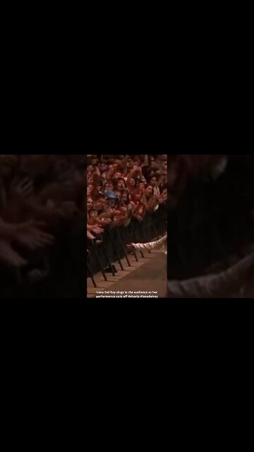 Lana Del Rey sings in the audience as her performance cuts off #shorts #lanadelrey