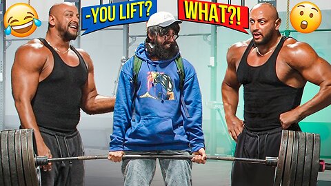 Anatoly Use FAKE WEIGHTS in gym PRANK...