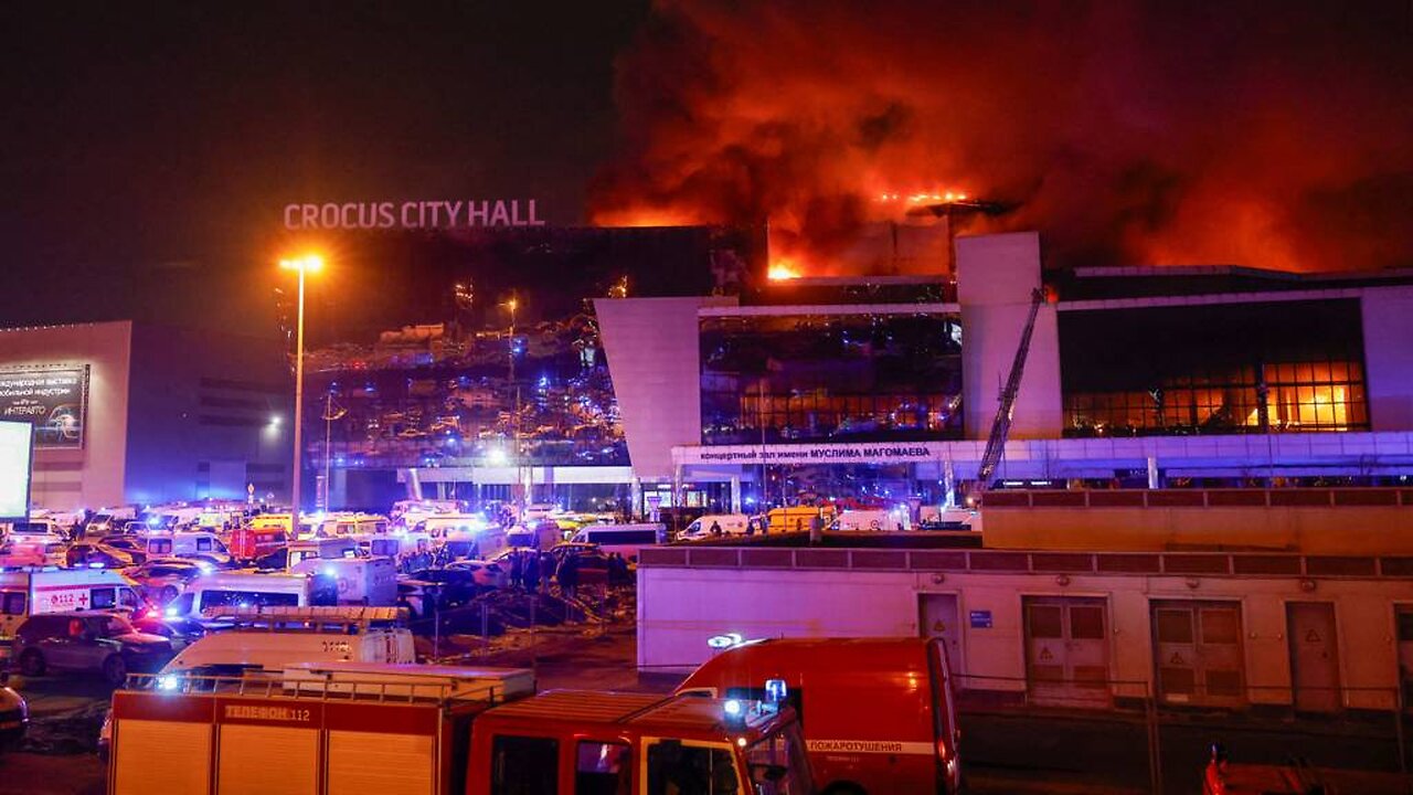 Fierce fire breaks out after shooting in shopping center in Moscow - Live footage