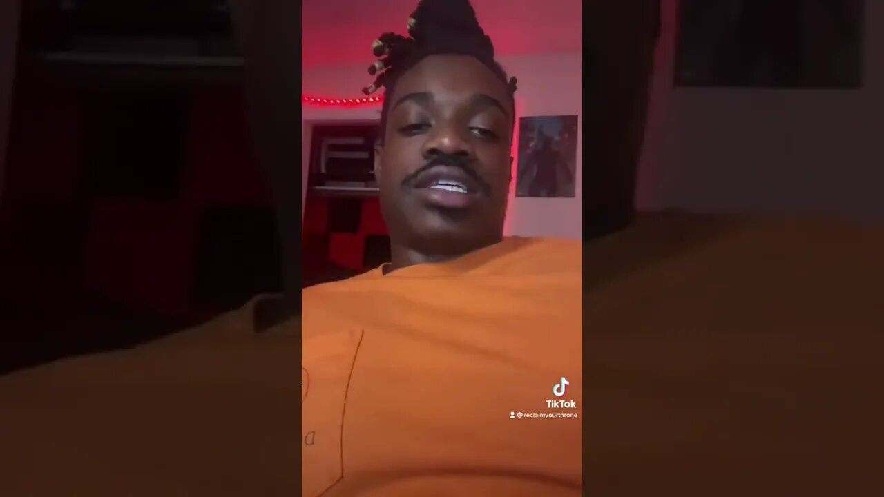 Post Wall THOTS think they’ve still got it even though they’re 30 lbs. overweight 👑