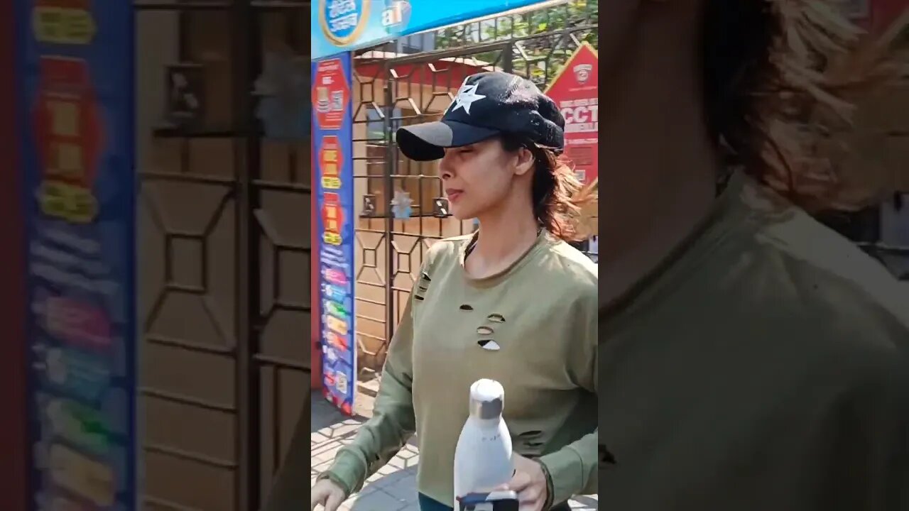 Malaika Arora Spotted Outside Yoga Class In Bandra