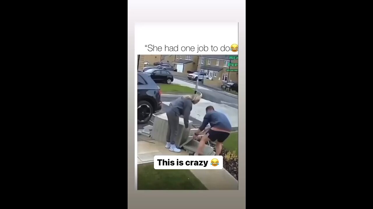 She have one job to do🤣