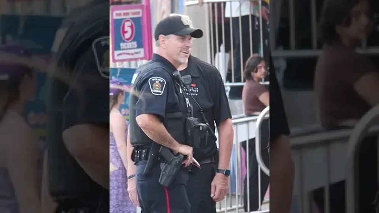 Glitching Out The Cops🤔🤯#twinsprank #shorts