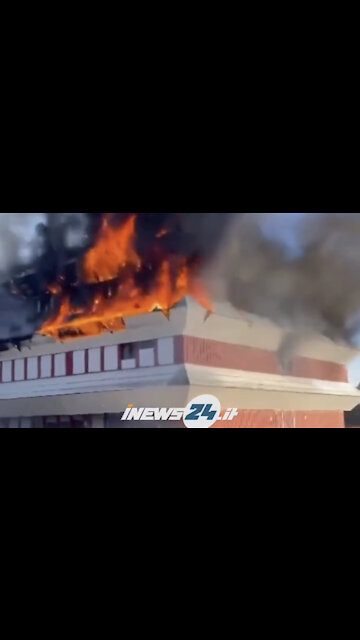 Italy: The military warehouse where the vaccines were stored magically catches fire.