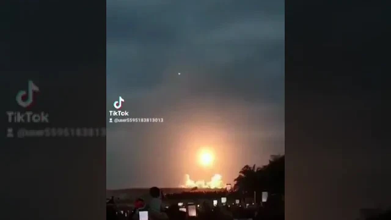 Strange things happening in the sky
