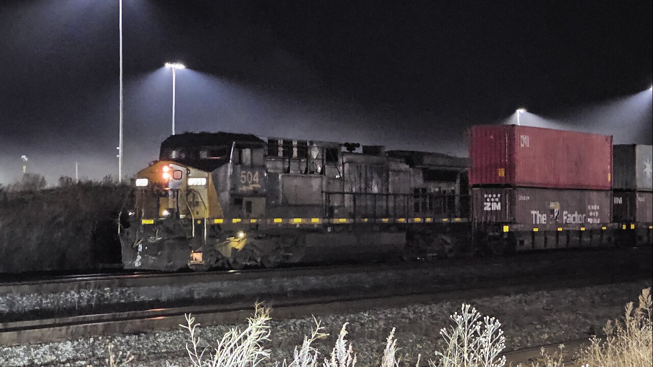 Night Train ( To Buffalo ) CSX Manifest WB Thru East Syracuse With EMD SD70MAC 4720 Leading