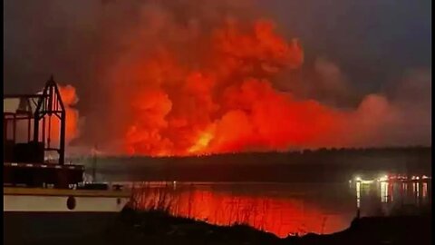 Thousands forced to evacuate homes as wildfires ravage Canada's Alberta