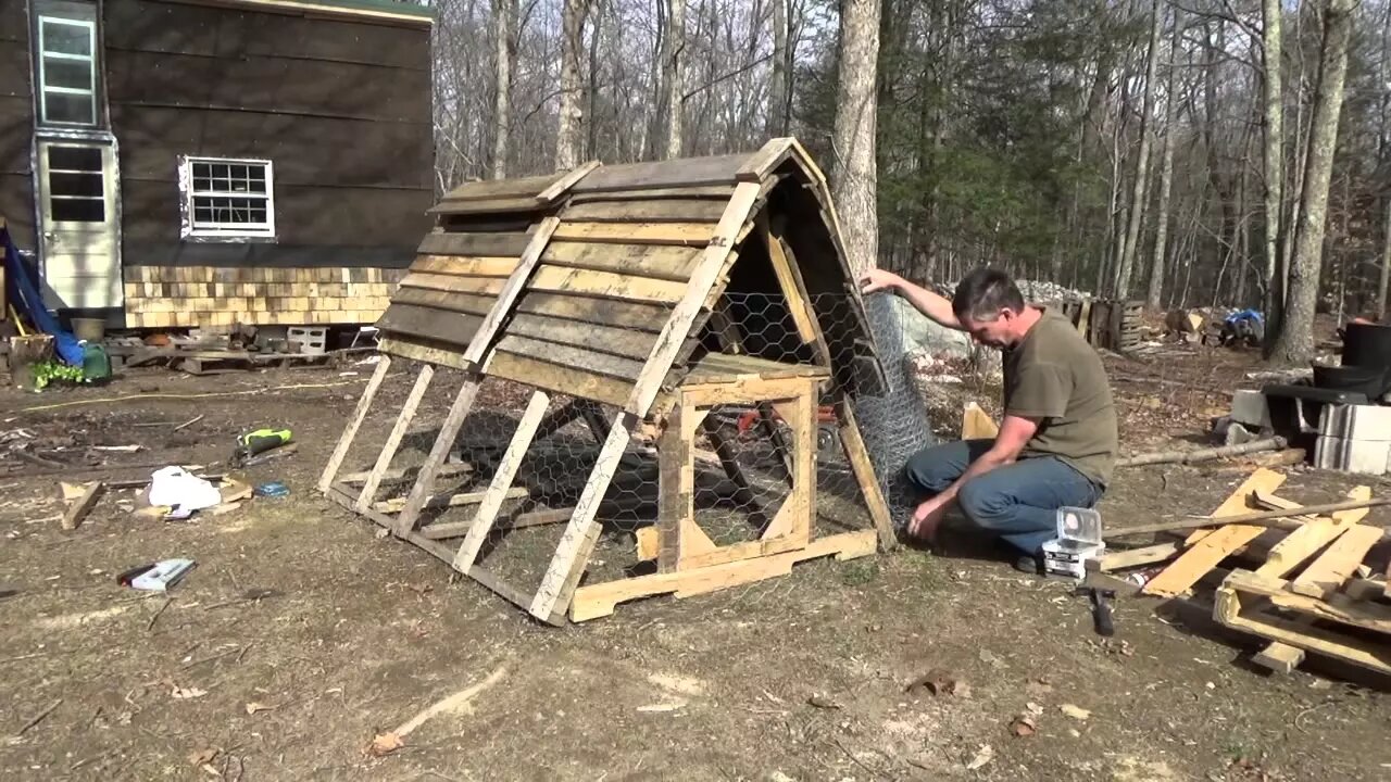 Nice Sunny Homestead Day & Finishing Up Chicken Tractor