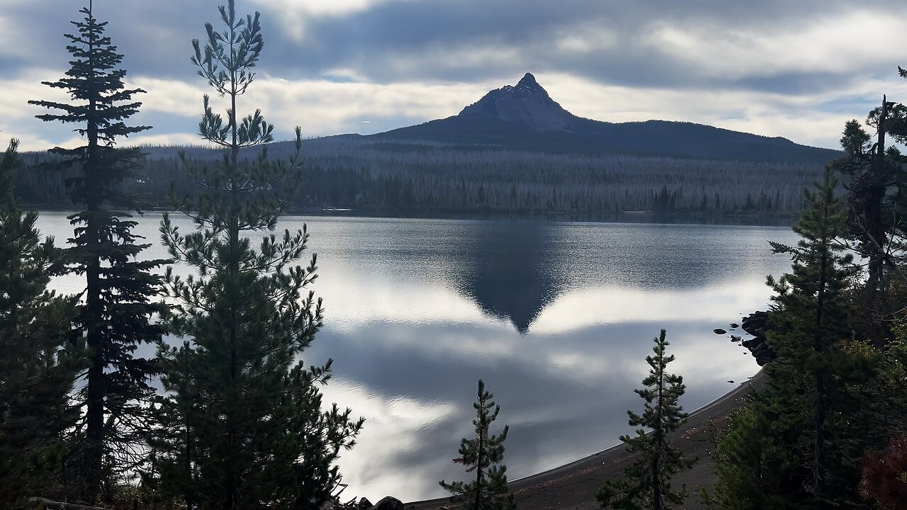 GORGEOUS VIEWS Overlooking Beautiful Big Lake & Mighty Mount Washington! | Central Oregon | 4K