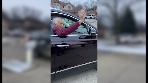 84-year-old Michigan veteran welcomed home after entering hospital for COVID-19 in November