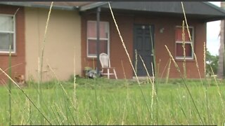 Family living in horrific conditions in Belle Glade