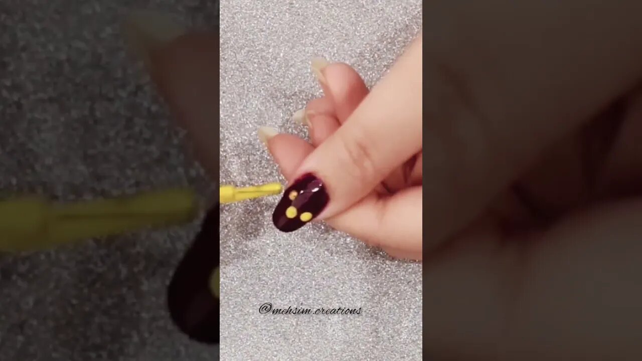 easy nail art short #mehsimcreations #ytshorts #shortvideo #nailart #nails #youtubeshorts