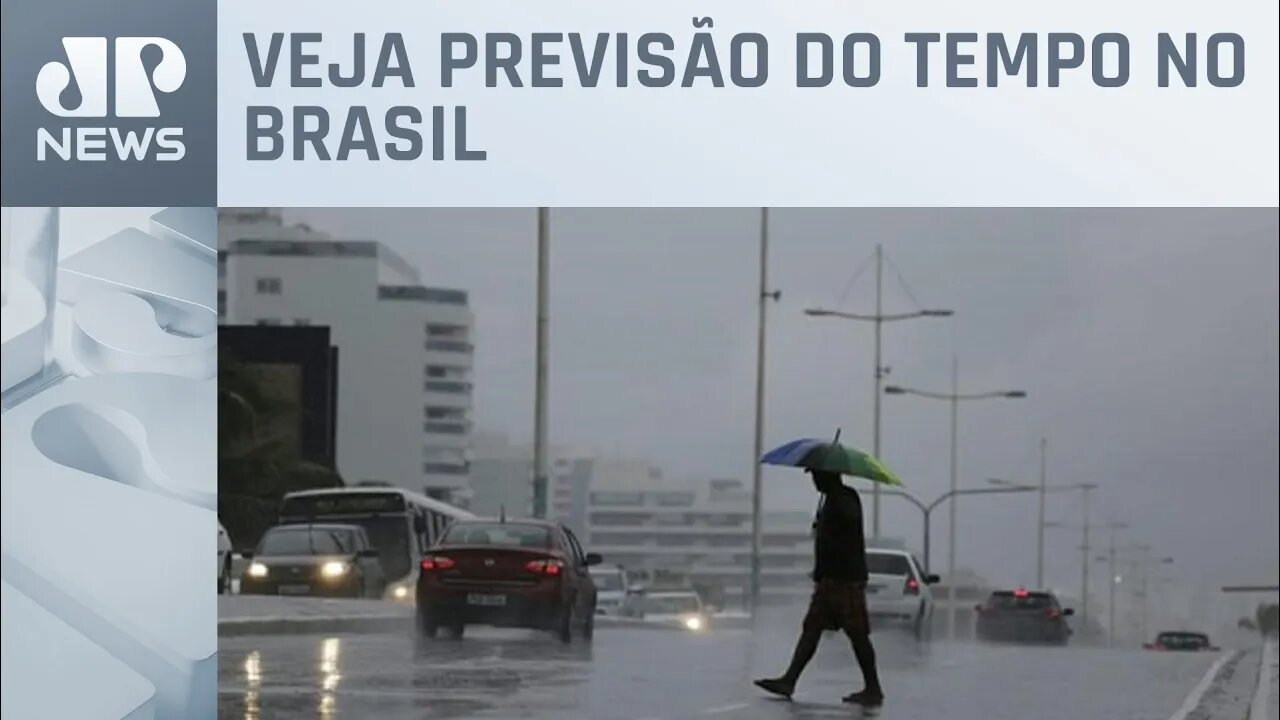 Semana termina com chuva em Salvador