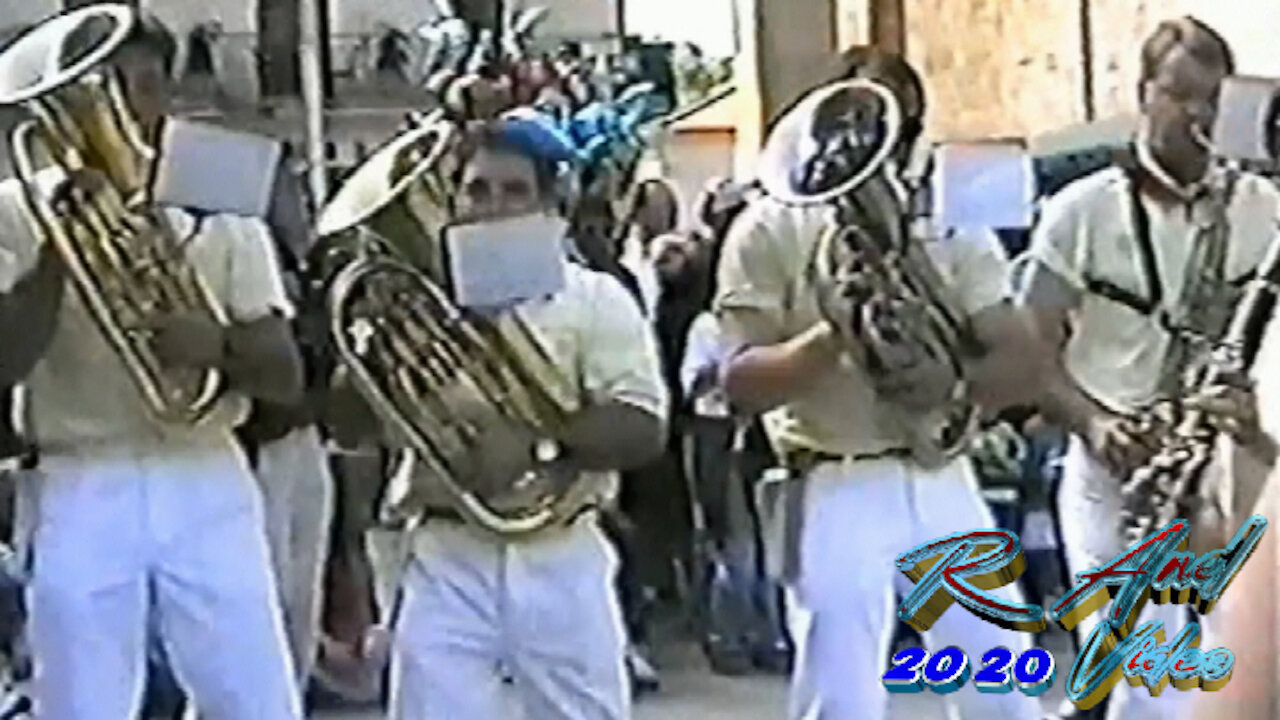 D.M.A. Band Gradins 1
