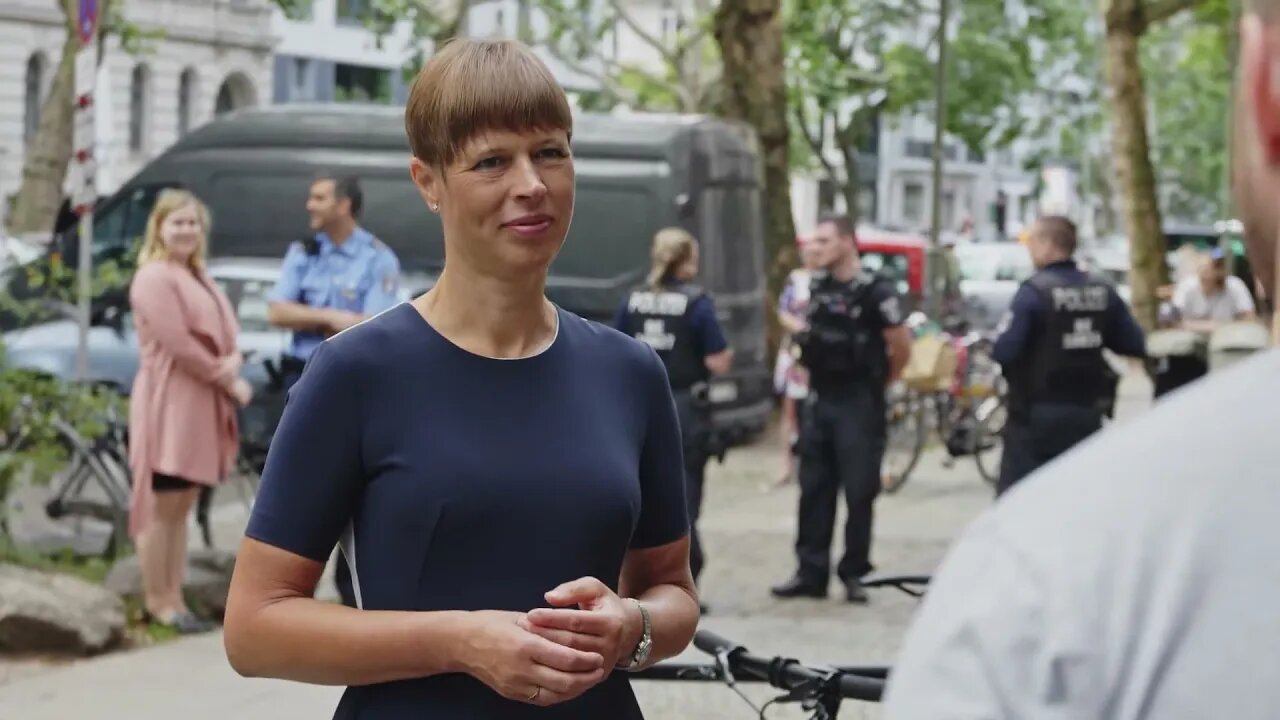 Estlands Präsidentin Kaljulaid bei Ampler Bikes in Deutschland zu Besuch 0BlYiq9HwIo