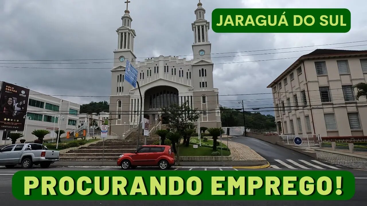 Tour a pé, procurando as vagas de emprego, no Centro de Jaraguá do Sul, Calçadão. Parte 1