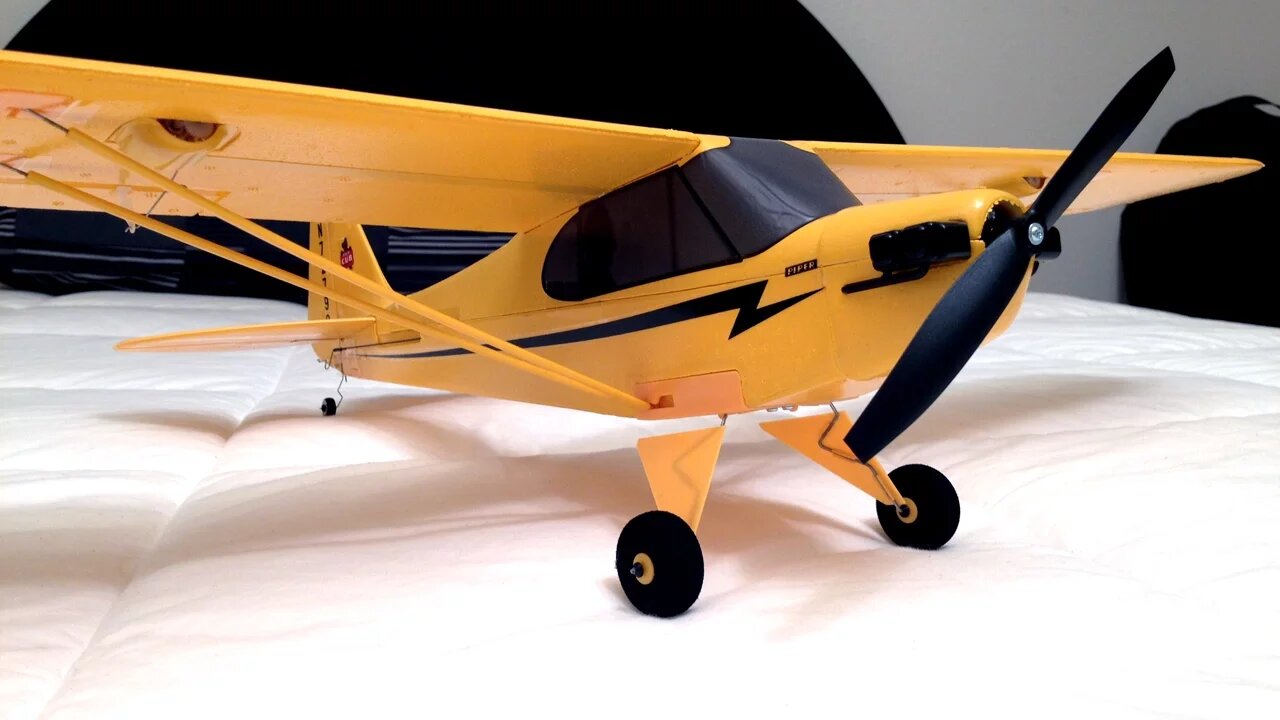 E-flite UMX J-3 Cub BNF Basic RC Plane Unboxing and Review