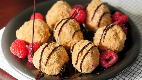 Rasberry cheesecake bites