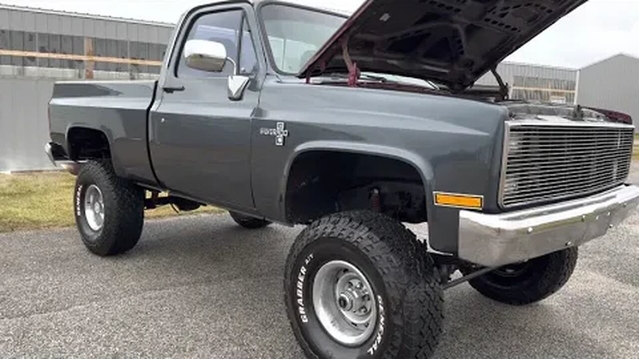 1984 CHEVROLET PICKUP K10 - Corvette Hypersonic Gray