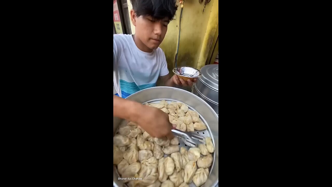 6 लाख रुपया महीना का गल्ला है,25000 मोमोस रोजाना😱😳🔥(Viral) #trending #foodvideos #viralfood #food