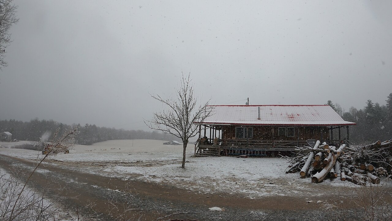 360 Mountain Cabin Snow Fall 4K