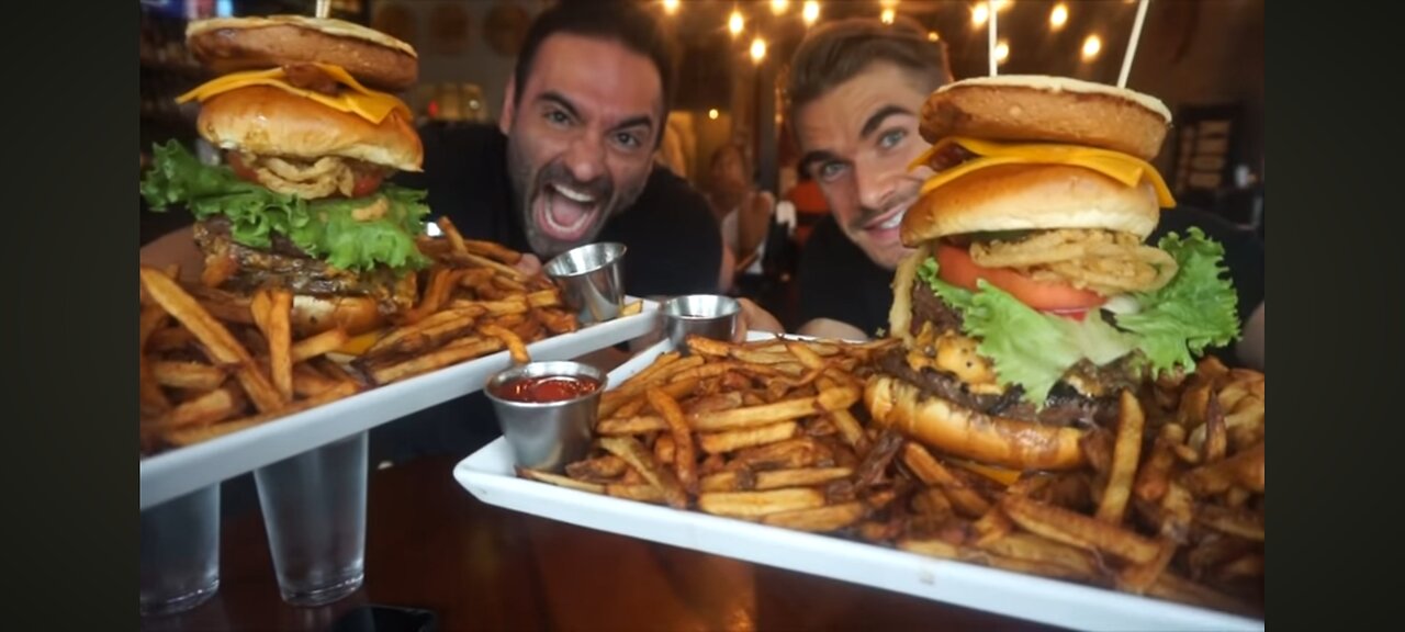 I've Never Seen Anyone Keep Up With This Guy - GIANT CHEESEBURGER CHALLENGE