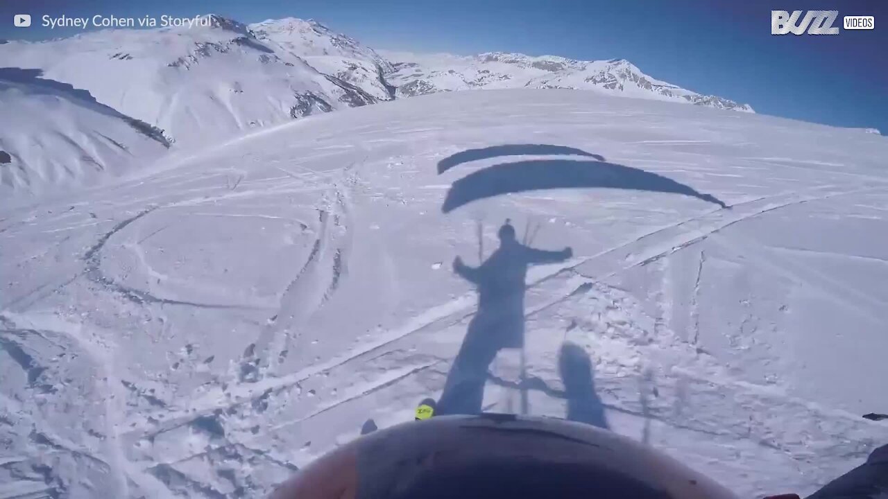 Speed-riding sulle montagne della Val-d'Isère, Francia