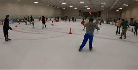 Family Ice Skating - Round 6