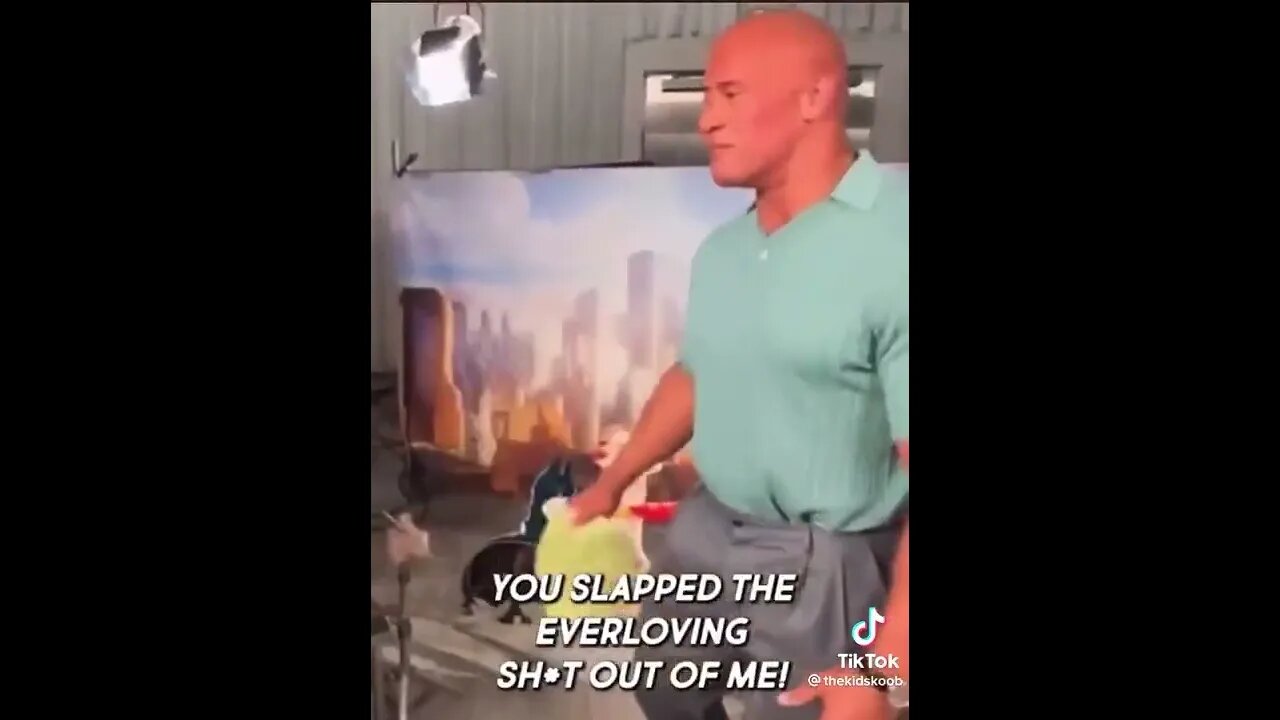 Kevin hart vs the rock tortilla challenge 😂😂😂😂