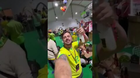 o grito da torcida do Brasil no catar na copa falando oque acha do lula